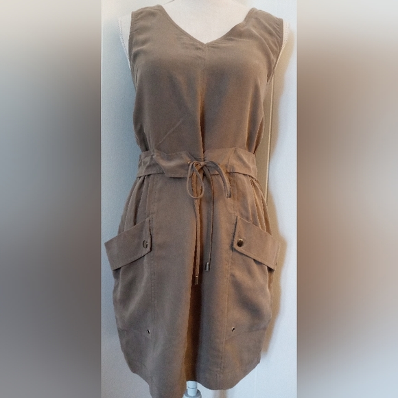 Left on Houston Dress - Picture 4 of 6